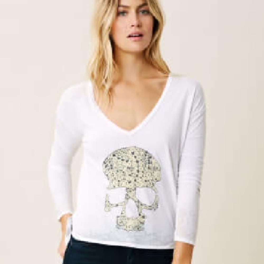 NWT Chaser Long Sleeve skull shirt